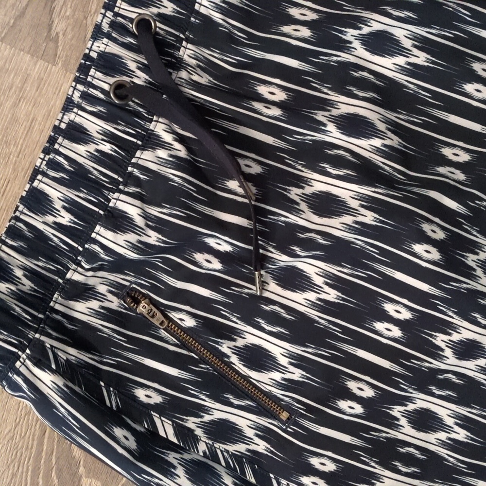 Athleta Reflection Stretch-In Skort Size Xs View 3
